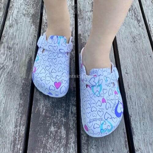 Women Men Doctor Nurse Clog Mules Slipper Summer Outdoor Beach Sandals Shoes Girl Summer Beach Shoes Waterproof Shoe