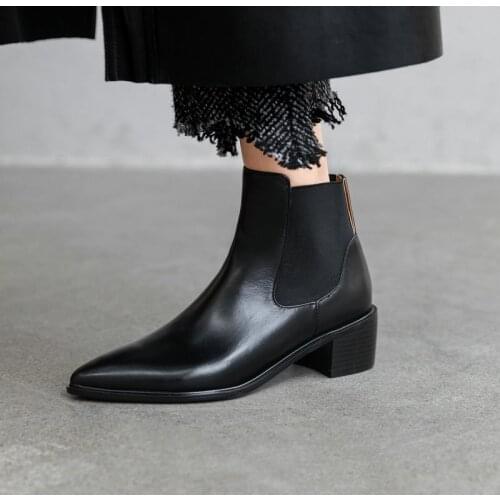 Top 2020 Auutmn Winter Boots Women Genuine Leather Platform Thick Heels Women Party Basic Shoes Woman