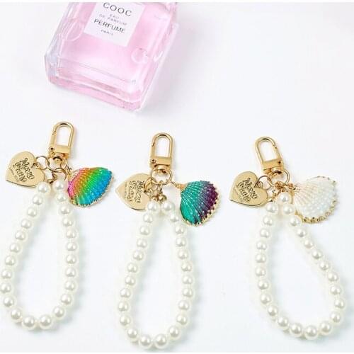 2021 DIY Cute Imitated Pearl Chain Gold Plated Shell Vintage Key Chains Bag Pendent Charm Airpods Accessories D878