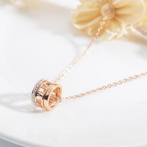 Classic Design Famous Brand Roman Numerals Pendant Necklace for Woman Titanium Steel Woman Necklace Luxury Jewelry Female Top Qu