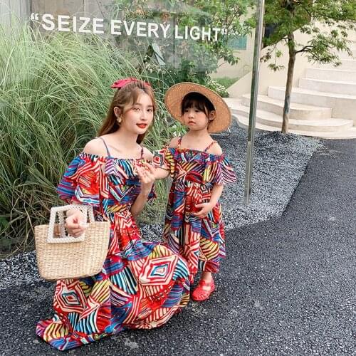 2021 Daughter and Mother Summer Parent-child Clothes One-shoulder Short-sleeved Casual Printed Dress Mommy and Me Clothes