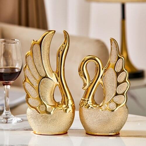 Golden Swan Couple Europe Home Decor Statue Ceramic Sculpture Living Room Desktop Decoration Accessories Wedding Decor Love Gift