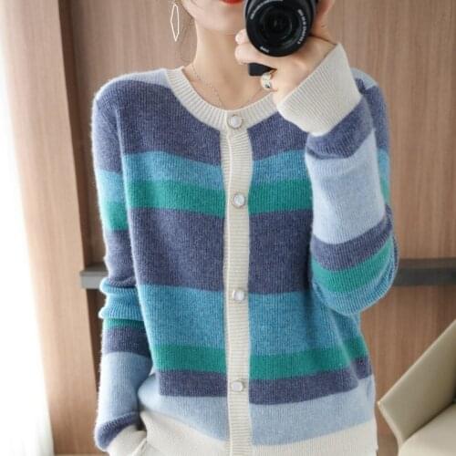 New O-neck cardigan sweater ladies long-sleeved short 100% pure wool sweater high-end comfortable autumn and winter cashmer