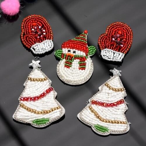 Beaded Christmas Style Patch for Clothing Sew on Embroidered Sew Applique Cute Patches Gloves Badge DIY Apparel Accessories Patc