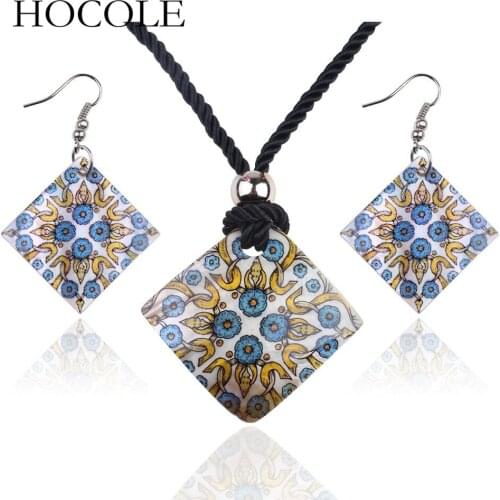 HOCOLE New Shell Flower Jewelry Set Geometric Pendant Choker Necklace Earrings Ethnic Maxi Statement Jewelry Dress Accessories