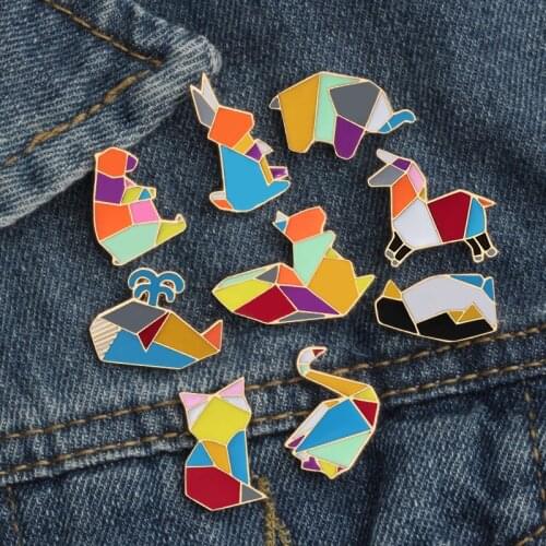 Cute Animal Brooches Rabbit Fox Squirrel Whale Swan Enamel Pins Metal Button Lapel Jackets Badges Cartoon Creative Jewelry Gifts