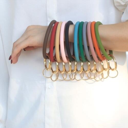 Silicone Keychain Bracelet Classic Contrasting Color Metal Pendant Bracelet Round Keychain Wrist Band