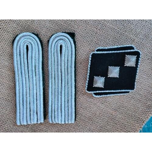 WWII WW2 German Elite ( 2nd Lieutenant ) Collar Tabs AND SHOULDER BOARDS