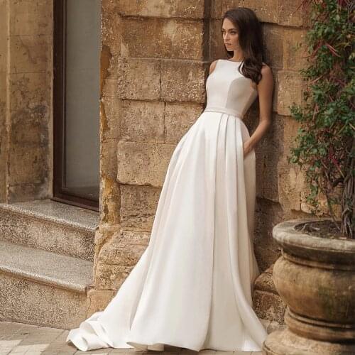 Scoop Lace Appliques Pocket Sash Button Satin A-Line Wedding Dress 2021 Vestido De Noiva Bridal Gown