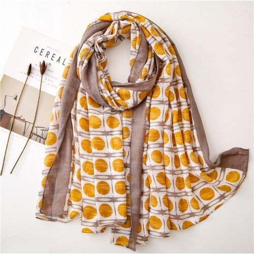 2020 New hijab scarf Print silk scarves Autumn and winter Lady quality beach Cotton shawl Fashion womens cotton material scarf