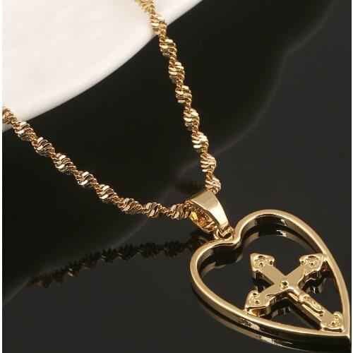 Trendy Religious Heart Jesus Pendant Necklace for Women Christian Jewelry Accessories