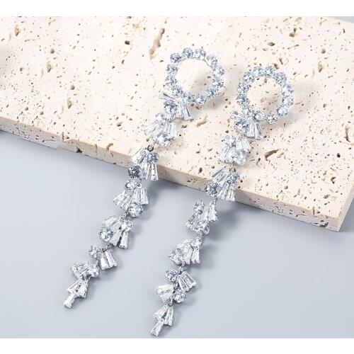 Pauli Manfi Fashion Metal Round Zircon Pop Earrings Womens Pop Exaggerated Dangle Earrings Party Accessories