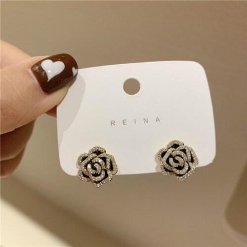 2020 New Arrival Zeojrlly Women Classic Stud Earrings Korean Rose Rhinestone Earrings Women Simple Small Earrings Jewelry