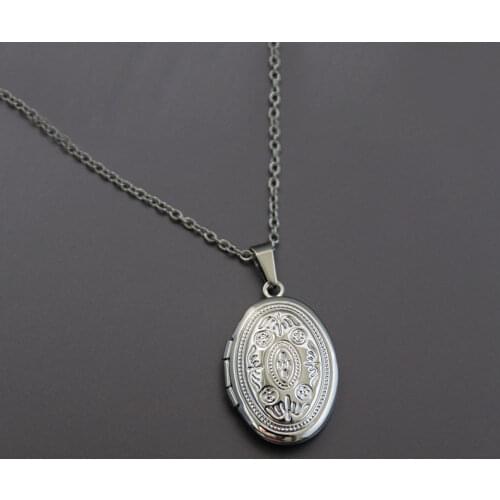1pc Oval Flower Photo Frame Pendant Necklace Golden Charms Floating Locket Necklaces Women Men Fashion Memorial Jewelry