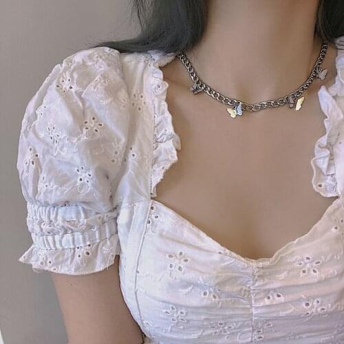 LRSGIUUZ Chokers On The Neck