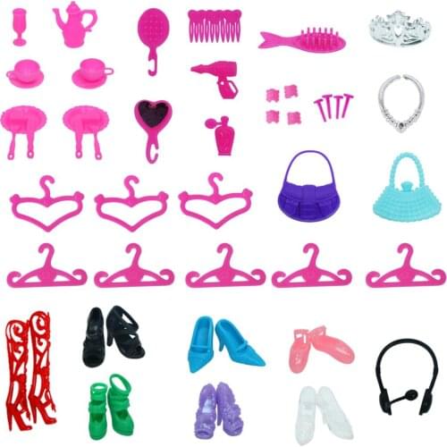 Random 50 Pcs Mirror Comb Bracelet Stud Earring Hangers Bags Shoes Dinner Plate Dressup Accessories for Barbie Doll House Toys