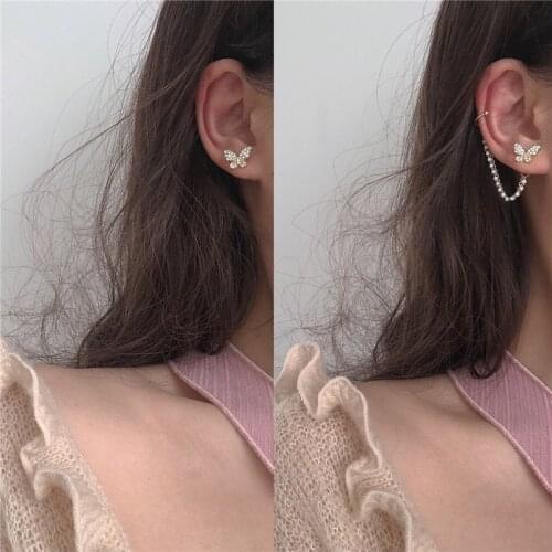 Asymmetrical Rhinestone Golden Butterfly Stud Earrings for Girls Fashion Metal Chain Pearl Elegant Earring Jewelry for Women