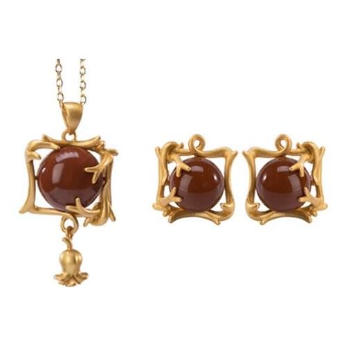 S925 sterling silver gold plated Southern red agate Ear studs Retro Personality Lily Ladies Earrings Pendant Suit