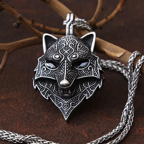 Vintage Double Eyes Black Stone Viking Wolf Necklace Mens Chain Punk Stainless Steel Street Wolf Head Pendant and Necklace Goth