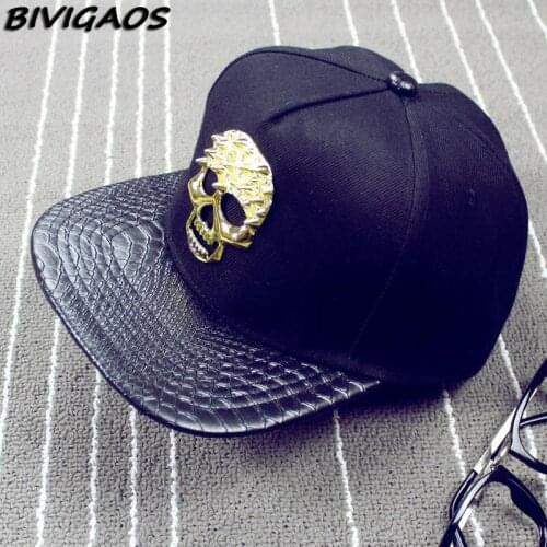 2016 New Fashion Men Cap Metal Skull Snakeskin Leather Hip Hop Cap Baseball Caps Bone Snapback Hats For Men Women Black Gold