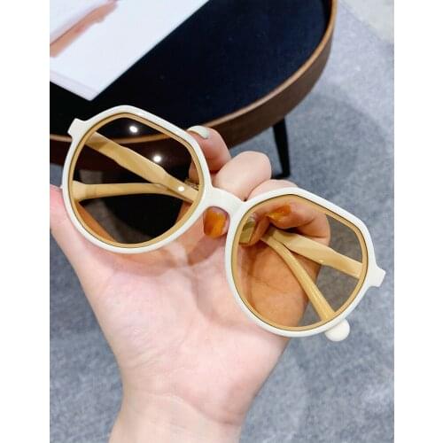 New Female Luxury Brand Designer Small Frame Milk Tea White Yellow Lens Retro Small Face Seaside Sunglasses