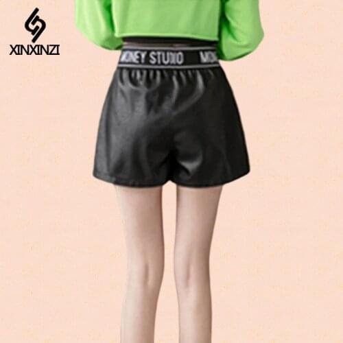 Girls' leather shorts and velvet thickening 2020 new autumn and winter clothes childrens Pu leather big kids all-match XXZ080