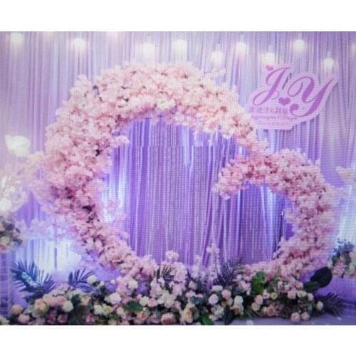 Special shaped iron frame for wedding props