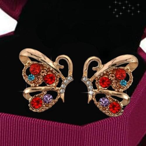 Korean Style Gold Color Hollow Beautiful Butterfly Inlaid Crystal Zircon Rhinestone Female Stud Earring for Women Party Jewelry