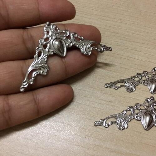 White Filigree Triangle Flower Wraps Cabochon,Ancient Silver Plated Corner,Flatback Metal Embellishments Scrapbooking,41mm,100Pc