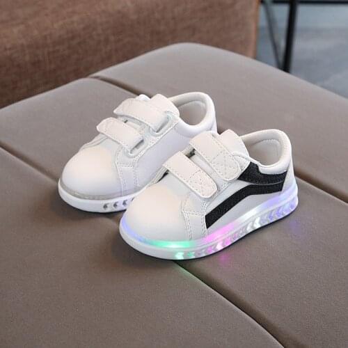 Kids shoes boys girls spring autumn fashion casual children led light shoes flash flat heels rubber PU white striped shoes 30
