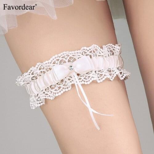 Favordear Free Shipping Cute 2018 Wedding Accessories Garter Bride Dress Simple Lace Bridal Garter Wedding Garters For Bride