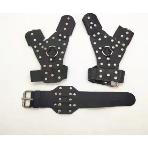 Outdoor slingshot fish shooting accessories, fish shooting guard, wrist protection, leather steel plate guard, fishing gear