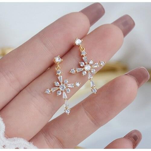 Classical Fine Jewelry Micro-inlaid Zircon Full Diamond Cross Ins Hot Selling Earrings for Woman Daily Party Luxury Earring