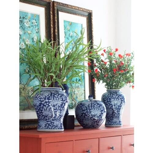 Jingdezhen ceramic temple jar Blue And White Porcelain Vase Chinese Style Ornaments Large Porcelain Ginger jar