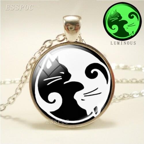 Luminous Yin Yang Cats Glass Cabochon Pendant Necklace 3 Colors Metal Chain Necklaces White & Black Cat Jewelry Glow In The Dark