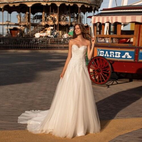 Hot Sale Strapless A-Line Tulle Gown Wedding Dresses Appliques Bodice Floor Length with Court Train Custom Made