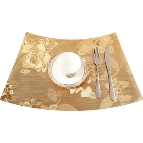 2pcs / Lot PVC Sector Placemat Flower Print Nordic Style Waterproof Insulation High Qaulity Use for Dining Table Restaurant
