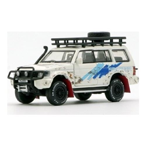BM Creations 1:64 Mitsubishi 3rd Gen Pajero LHD/RHD Jungle Pack Diecast Model Car