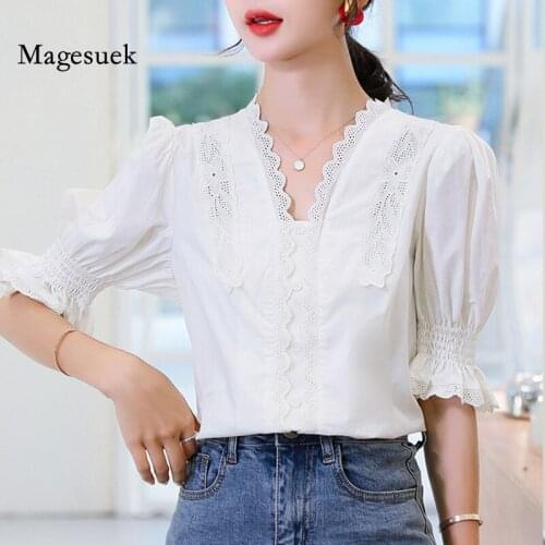 2021 Summer Short Sleeve Shirts V-neck Casual Lace White Blouse for Women Solid Color Slim Womens Tops and Blouses Blusas 10204