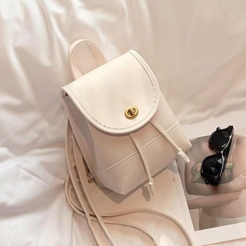 Fashion Super Fire Backpack Spring And Autumn 2021 New School Bag Female Ins Wind Simple Small Backpack Wild Travel Handbag