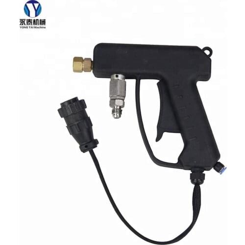 Automatic mist gluing spiral spraying hot melt glue gun