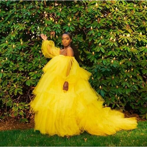Charming Yellow Tulle Dresses Extra Puffy Ball Gowns Long Sleeves Strapless Tiered Layered Women Aso Ebi Tulle Gowns