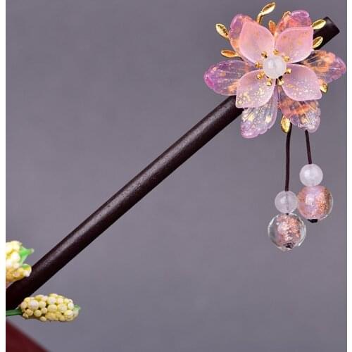Simplicity Chinoiserie Powder Crystal Coloured Glaze Petal Hair Stick Dignified Comfortable Superior Quality Wooden Hair Fork