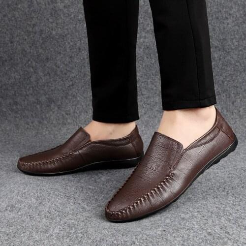 2021NEW Mens Loafers Comfortable Flat Casual Breathable Slip-On Driving Shoes Mens Genuine Leather Moccasins Slip On Loafers