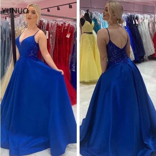 YUNUO Zipper Back Prom Dresses with Appliques Lace Long Satin Pockets Formal Gowns Spaghetti Strap Evening Party Dresses