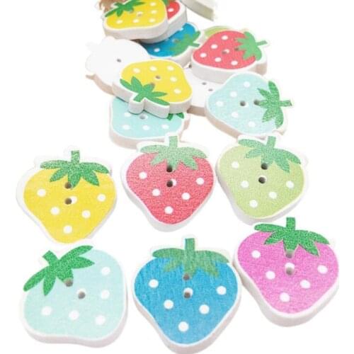 100 Pcs Mixing Wooden Buttons Strawberry For Childrens Clothing Needlework Wood Botones Decorative Crafts DIY Accessories