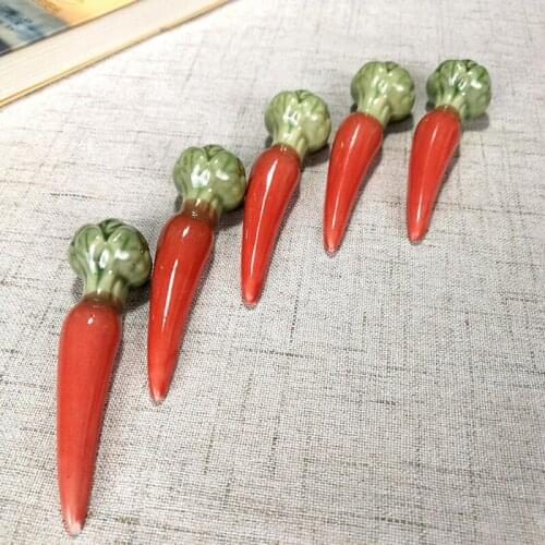 1PC Carrot Shape Ceramic Chopsticks Holder Spoon Rack DIY Home Table Decoration Pen Holder Ornaments