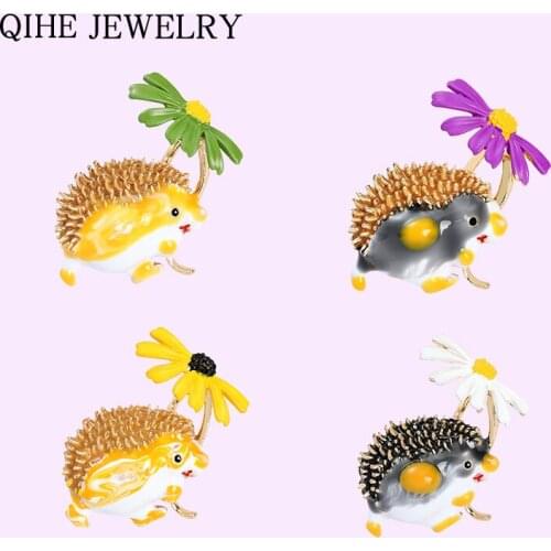 Daisy Hedgehog Enamel Pins Cute Animal Brooches Fashion Lovely Badge Design Metal Lapel Pin Jewelry Gift for Friends Wholesale