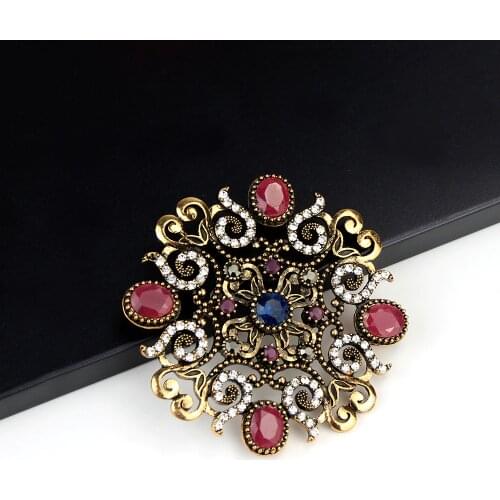 Sunspicems Vintage Turkish Brooch Pin for Women Antique Gold Color Rhinestone Flower Bride Jewelry Bohemia Festival Gifts