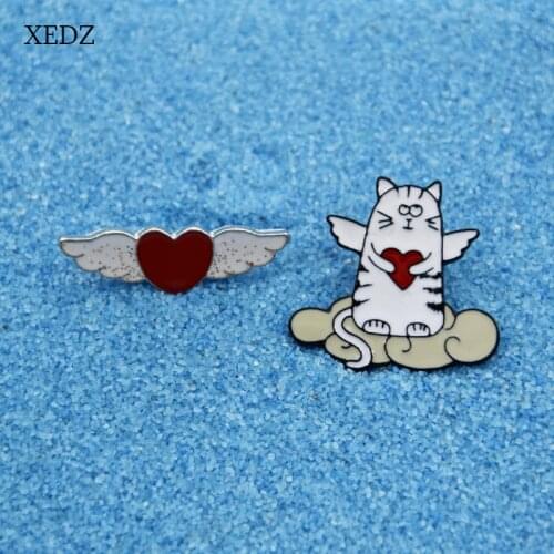 XEDZ White angel cat cloud love wings brooch fashion cute animal girl badge zinc alloy jewelry pendant gift